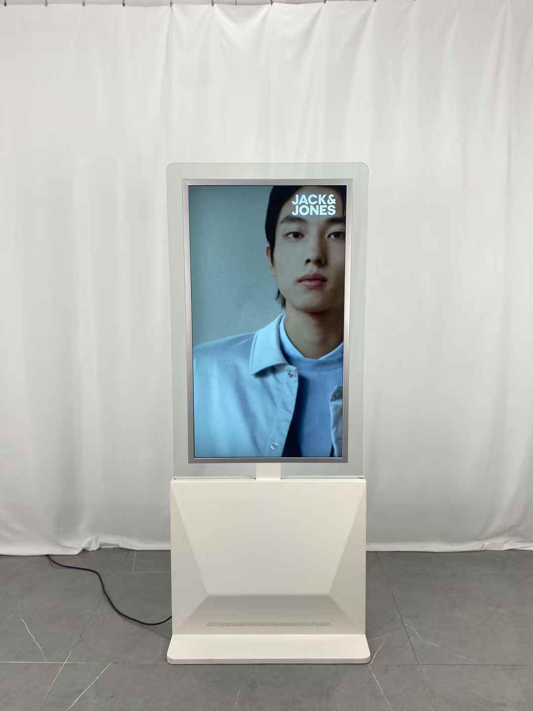 듀얼 사이드 32/43/55/65 인치 LCD 투명 디지털 플로어 디스플레이 키오스크